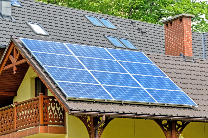 chauffagiste-BEUIL-min_solar-panels-1477987